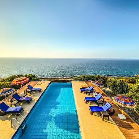 Villa Blue Horizon With Seaviews And Private Heated Pool *